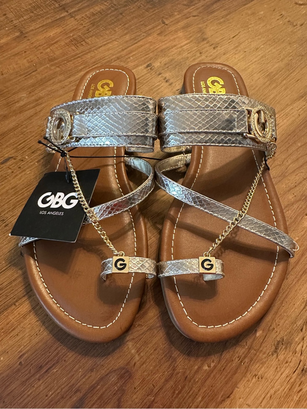 GBG Los Angeles Metallic Silver Snake-Print with Chain Toe-Ring Sandals